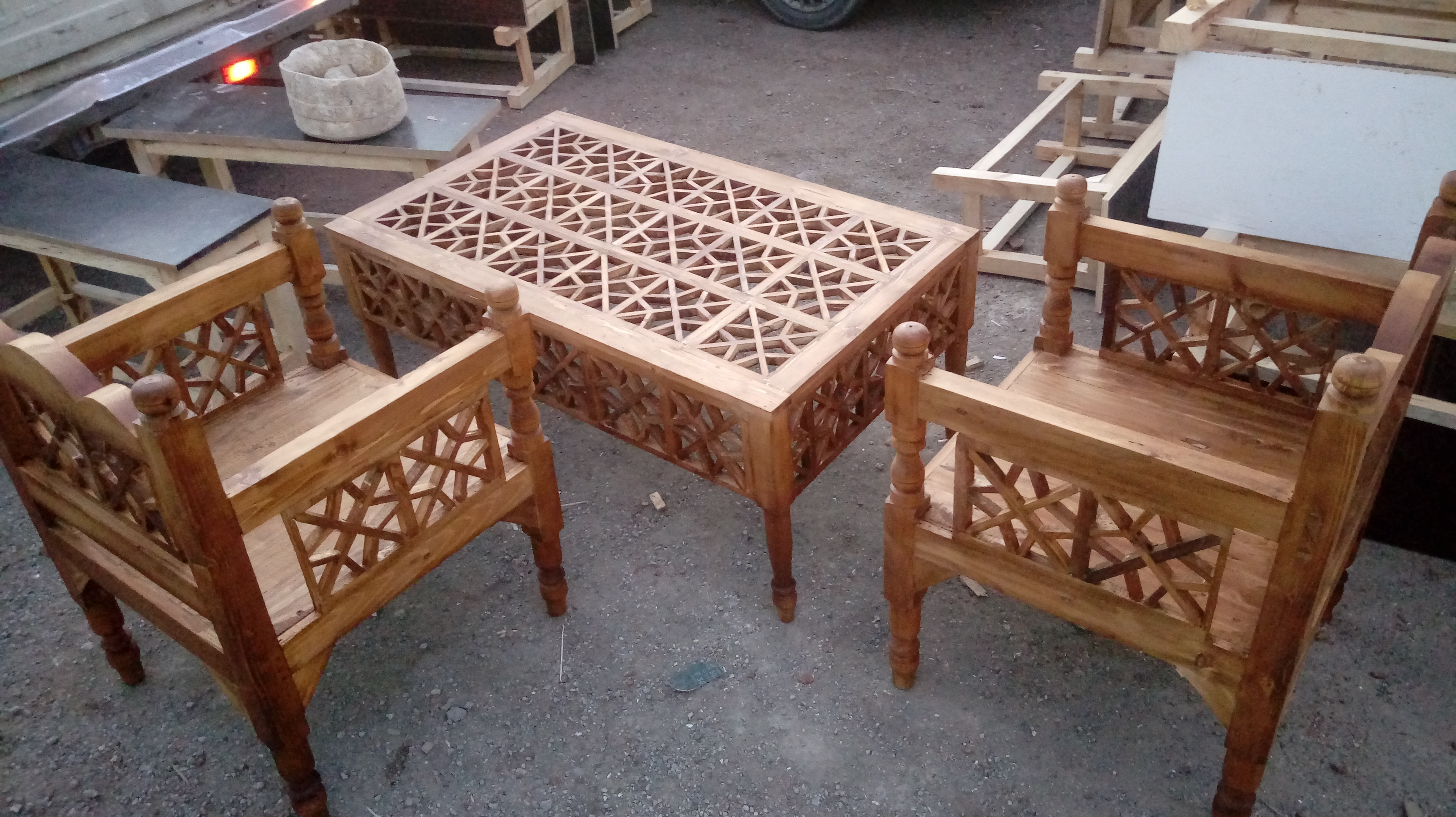Picture of Traditional all-wood bed