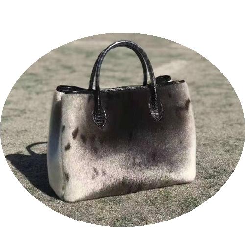 Picture of Fur Shoulder Bag Leather Handbag Women's Large Bag Large Capacity Noble Temperament Women's Bag Messenger Bag